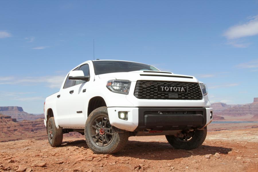  Toyota Tundra TRD Pro CrewMax 2018 года  (фото 47 из 52)